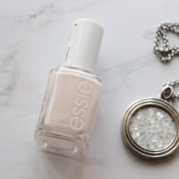 Nailed it! Essie - Ballet Slippers | Review